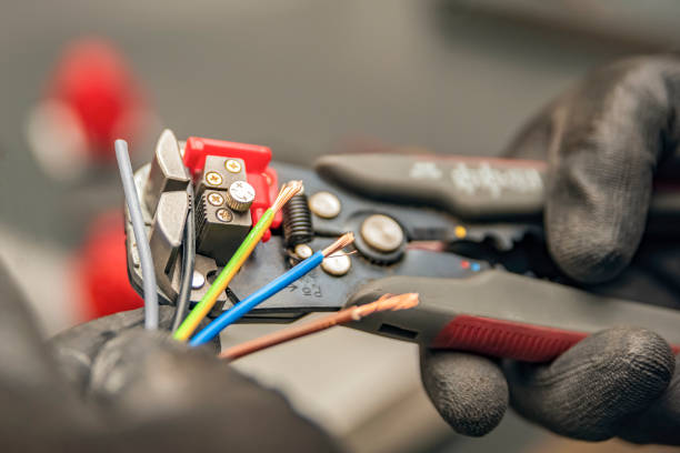Best Licensed Electrician  in Laredo, TX